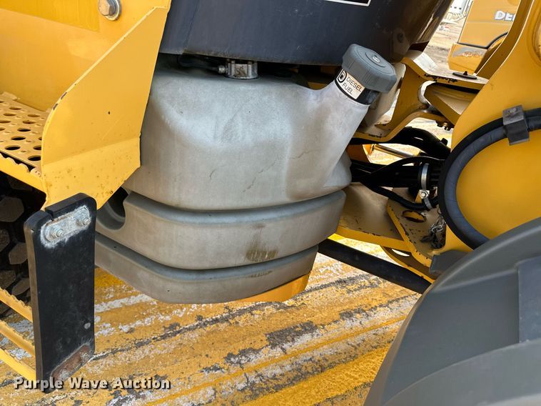 image for item DL0436 2009 John Deere 244J wheel loader