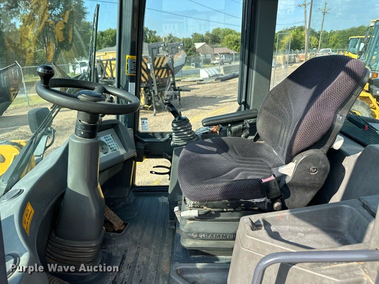 image for item DL0436 2009 John Deere 244J wheel loader