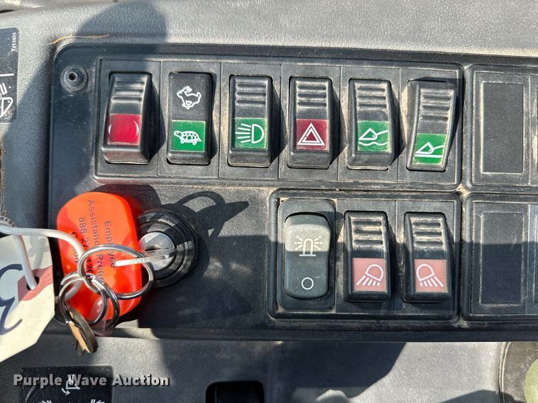 image for item DL0436 2009 John Deere 244J wheel loader