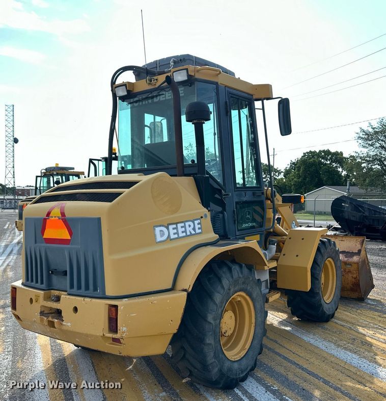 image for item DL0437 2003 John Deere 304H wheel loader