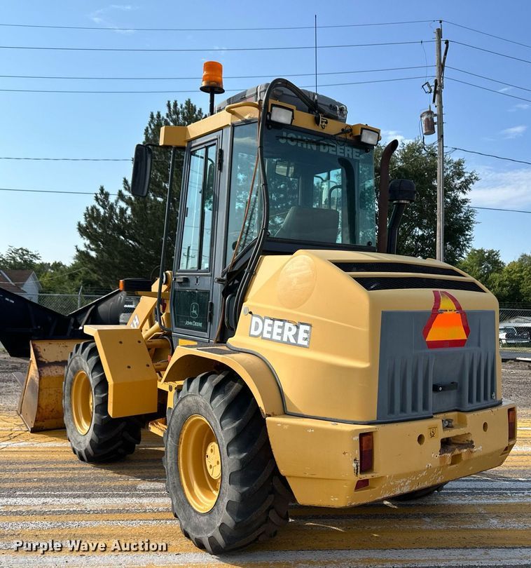 image for item DL0437 2003 John Deere 304H wheel loader