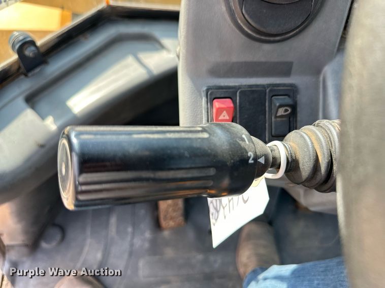 image for item DL0437 2003 John Deere 304H wheel loader