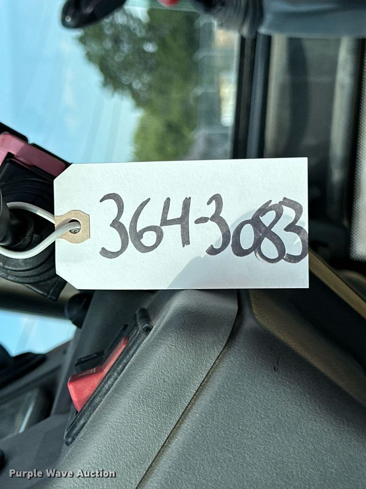 image for item DL0437 2003 John Deere 304H wheel loader