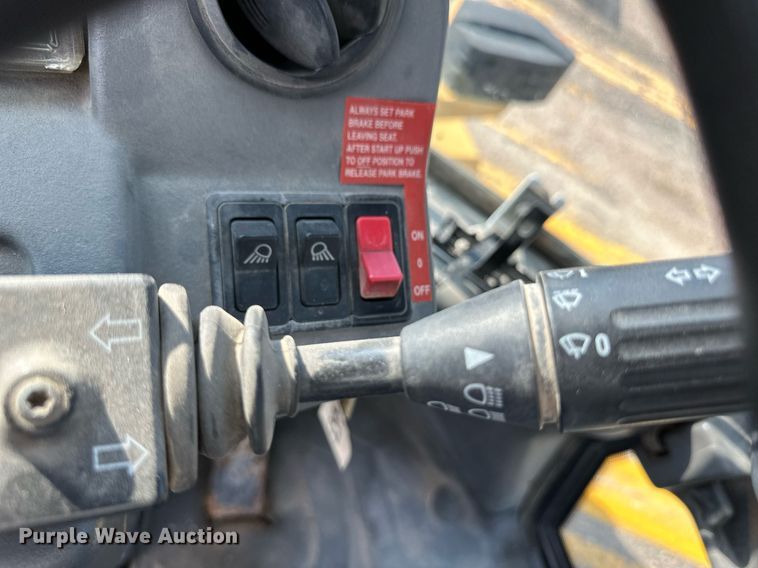 image for item DL0438 2003 John Deere 304H wheel loader