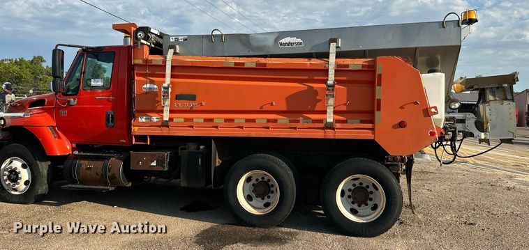 image for item DL0440 2005 International 7400 dump truck