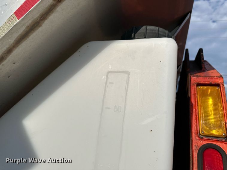 image for item DL0440 2005 International 7400 dump truck