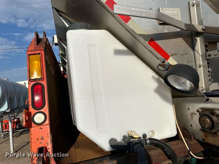 image for item DL0440 2005 International 7400 dump truck