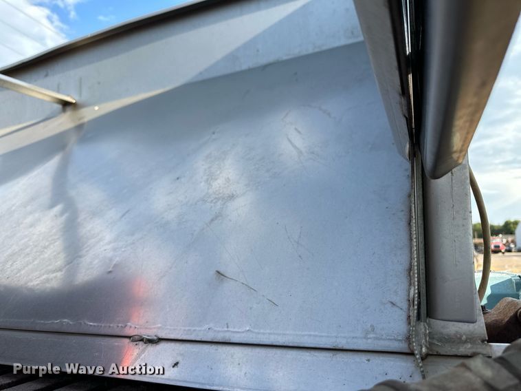 image for item DL0440 2005 International 7400 dump truck