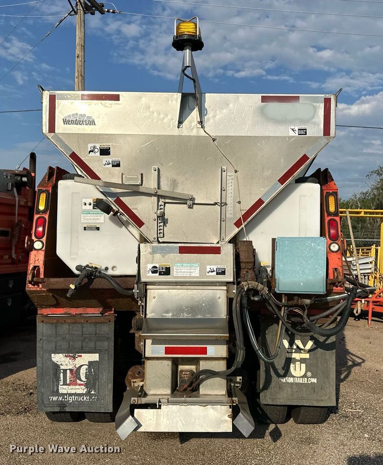 image for item DL0441 2005 International 7400 dump truck