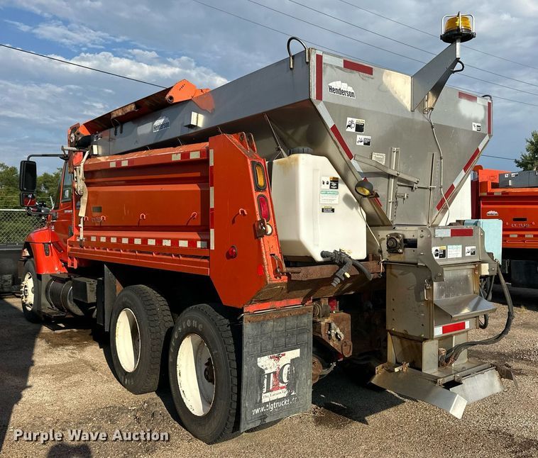 image for item DL0441 2005 International 7400 dump truck
