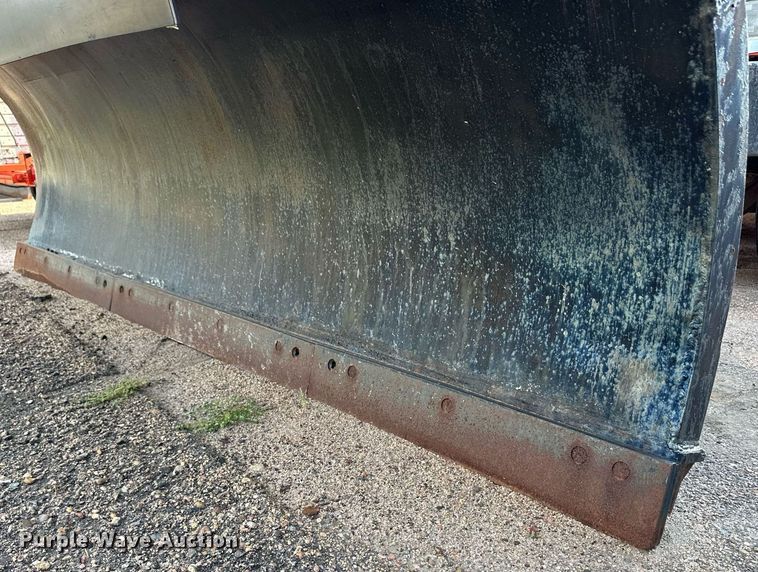 image for item DL0441 2005 International 7400 dump truck