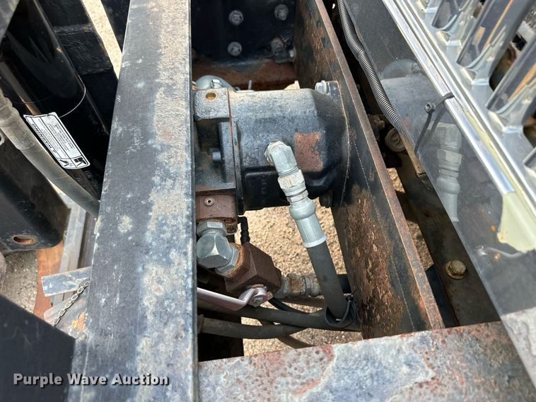 image for item DL0441 2005 International 7400 dump truck