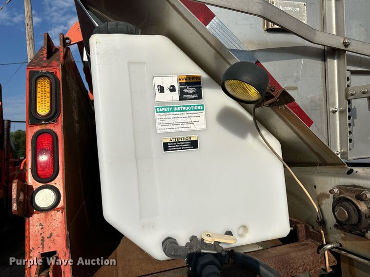 image for item DL0441 2005 International 7400 dump truck