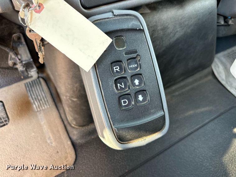 image for item DL0441 2005 International 7400 dump truck