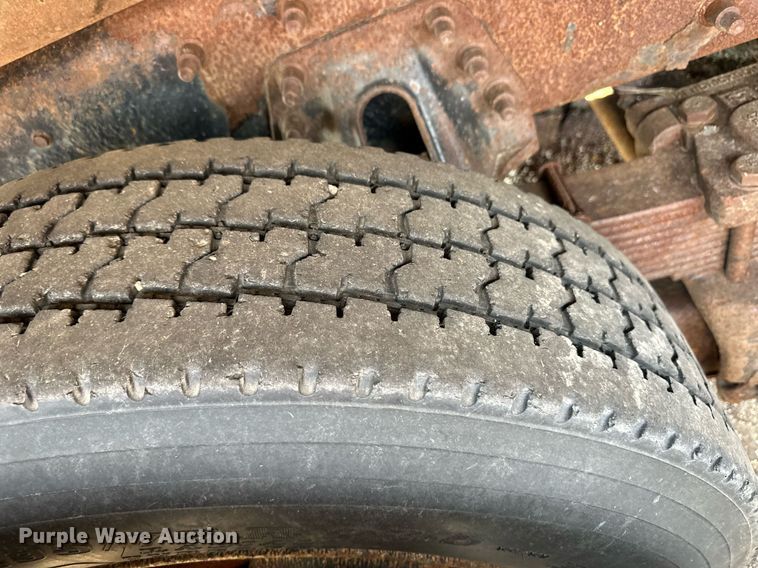 image for item DL0441 2005 International 7400 dump truck