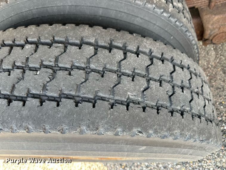 image for item DL0441 2005 International 7400 dump truck