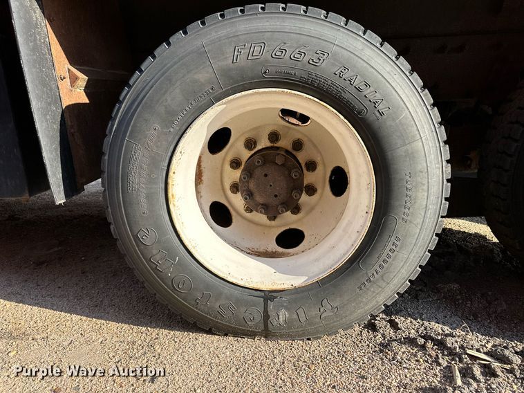 image for item DL0441 2005 International 7400 dump truck