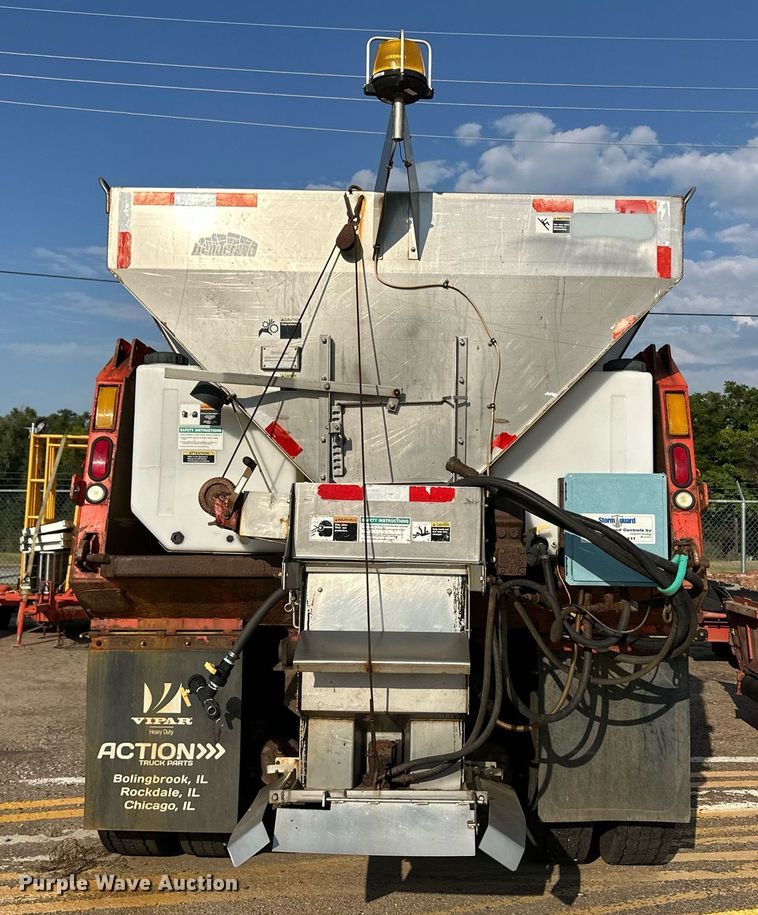 image for item DL0442 2005 International 7400 dump truck