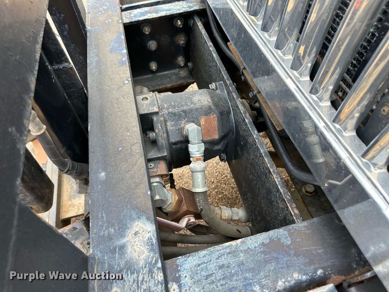 image for item DL0442 2005 International 7400 dump truck