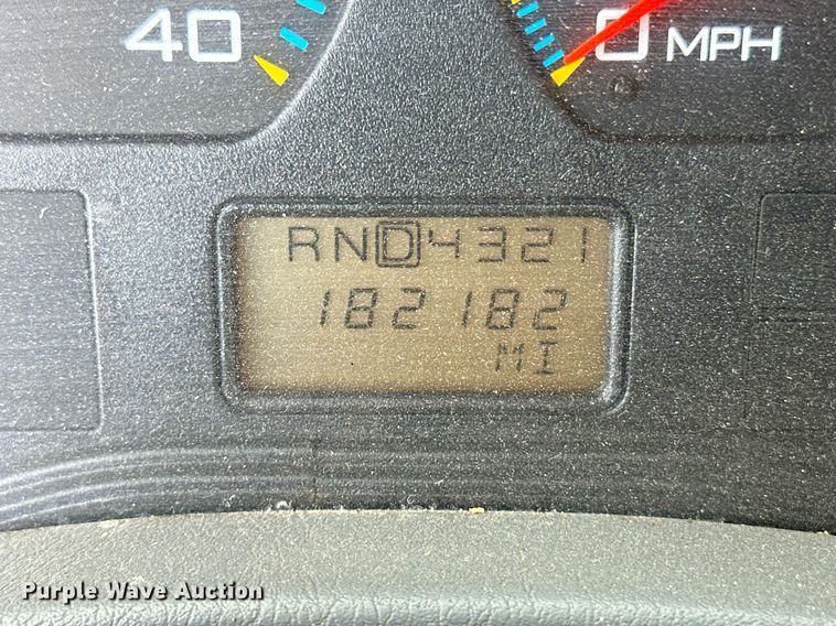 image for item DL0442 2005 International 7400 dump truck