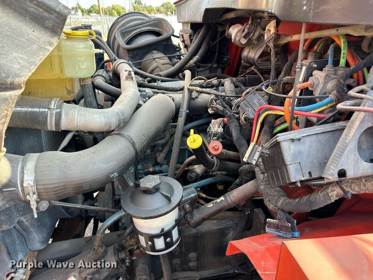 image for item DL0442 2005 International 7400 dump truck