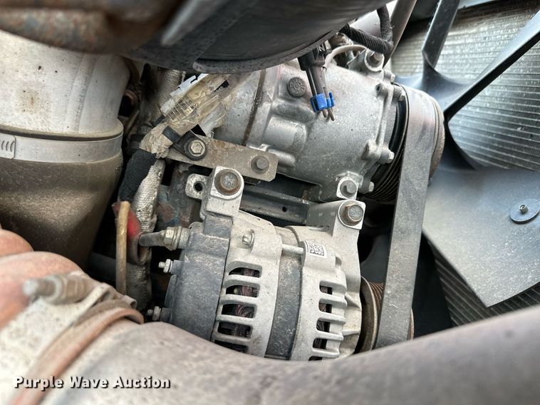 image for item DL0442 2005 International 7400 dump truck