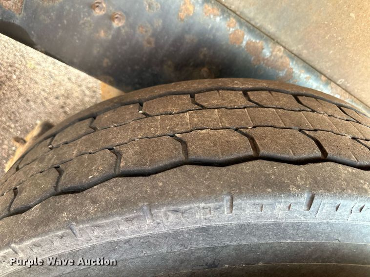 image for item DL0442 2005 International 7400 dump truck