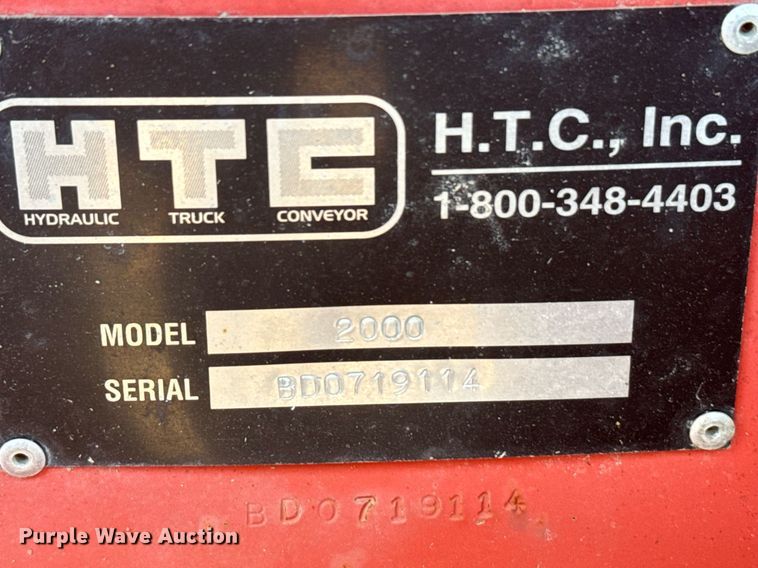 image for item DL0443 2005 HTC 2000 shouldering machine