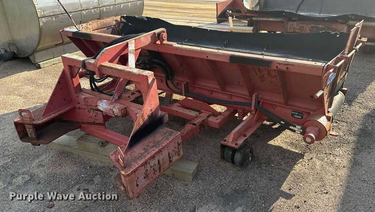 image for item DL0444 2005 HTC 2000 shouldering machine