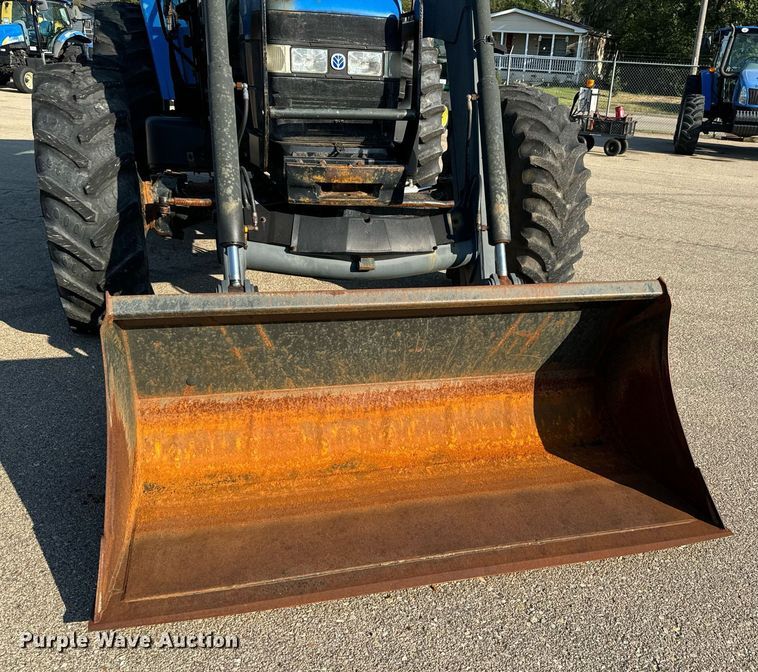 image for item DO1669 2006 New Holland TM120 MFWD tractor