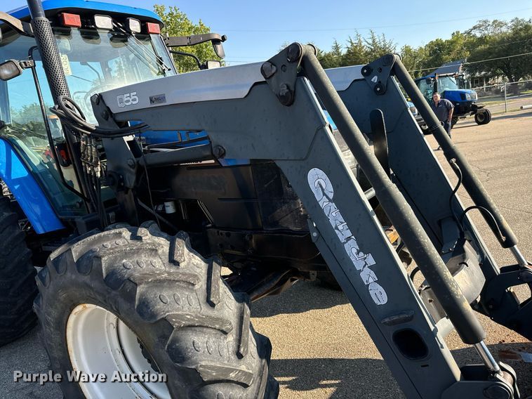 image for item DO1669 2006 New Holland TM120 MFWD tractor