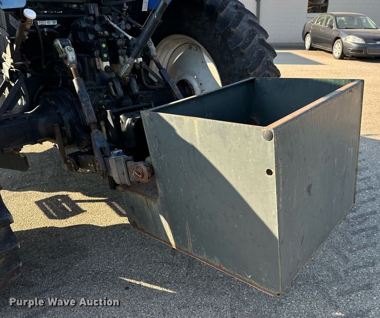 image for item DO1669 2006 New Holland TM120 MFWD tractor