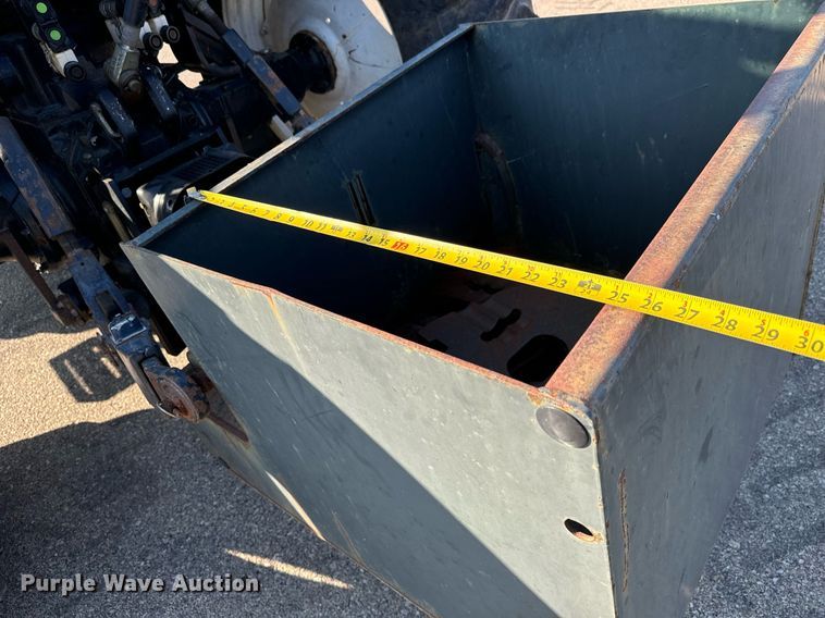 image for item DO1669 2006 New Holland TM120 MFWD tractor