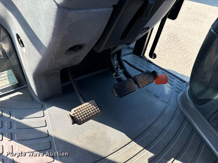 image for item DO1669 2006 New Holland TM120 MFWD tractor