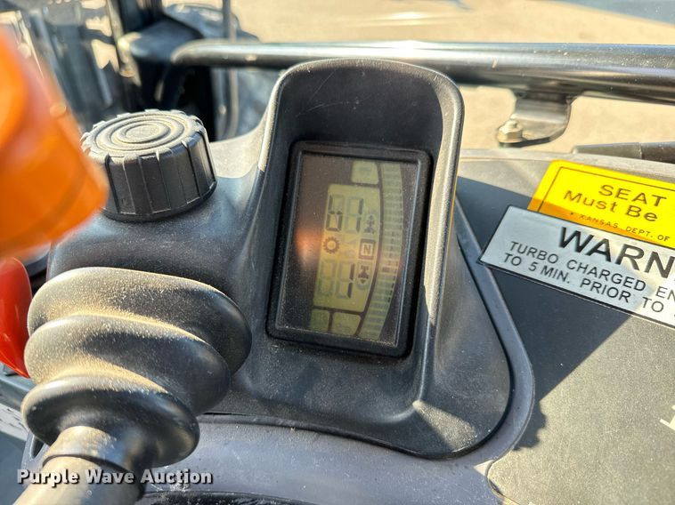 image for item DO1669 2006 New Holland TM120 MFWD tractor