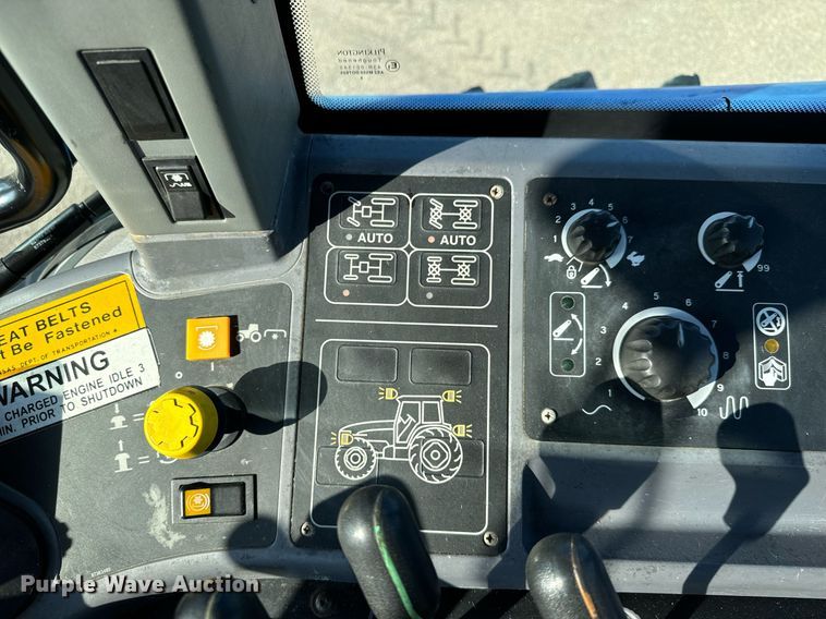 image for item DO1669 2006 New Holland TM120 MFWD tractor