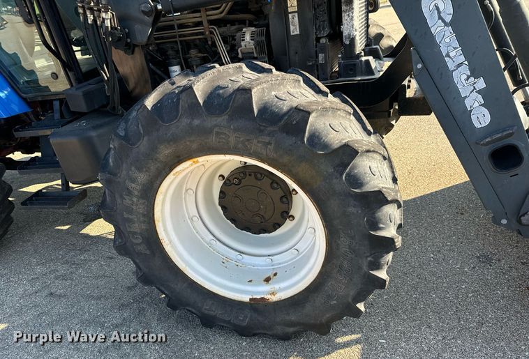 image for item DO1669 2006 New Holland TM120 MFWD tractor