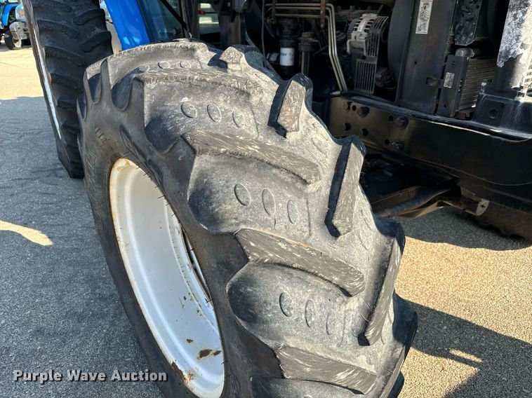 image for item DO1669 2006 New Holland TM120 MFWD tractor