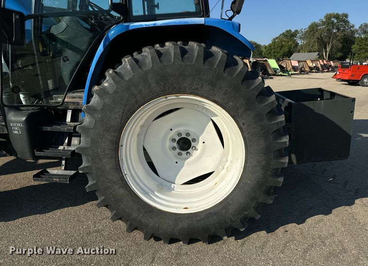 image for item DO1669 2006 New Holland TM120 MFWD tractor