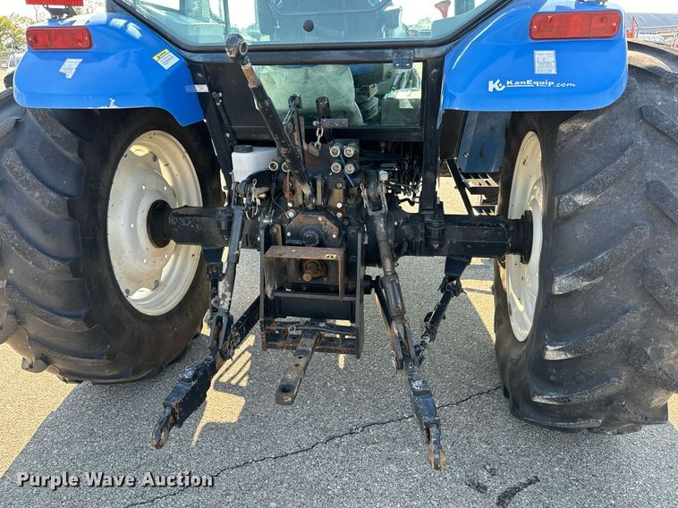 image for item DO1671 2011 New Holland T-5070 MFWD tractor