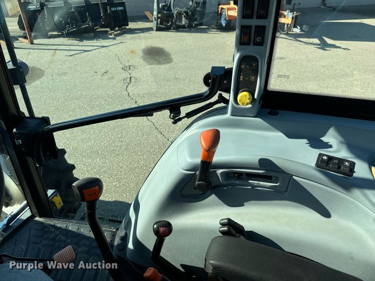 image for item DO1671 2011 New Holland T-5070 MFWD tractor