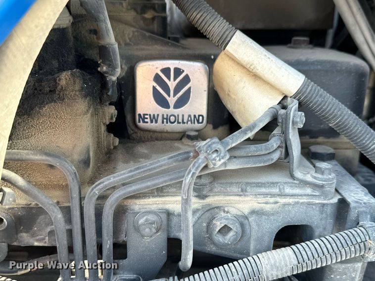 image for item DO1671 2011 New Holland T-5070 MFWD tractor