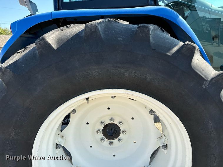 image for item DO1671 2011 New Holland T-5070 MFWD tractor