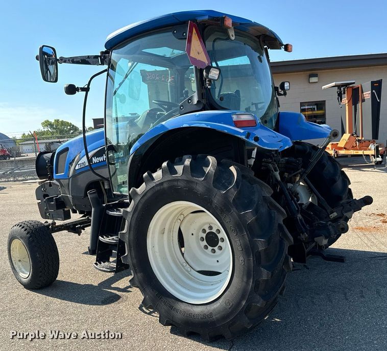 image for item DO1672 2006 New Holland TS-110A tractor