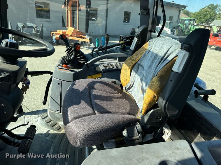 image for item DO1672 2006 New Holland TS-110A tractor