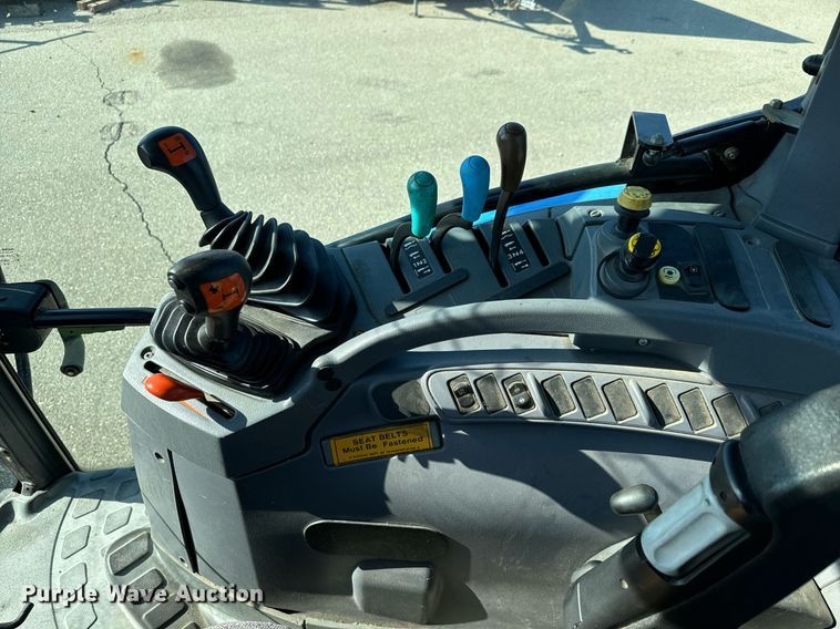 image for item DO1672 2006 New Holland TS-110A tractor