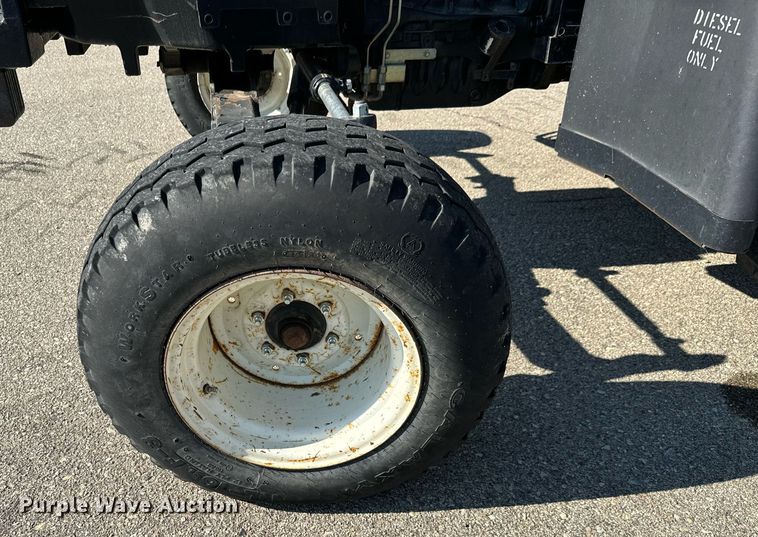 image for item DO1672 2006 New Holland TS-110A tractor