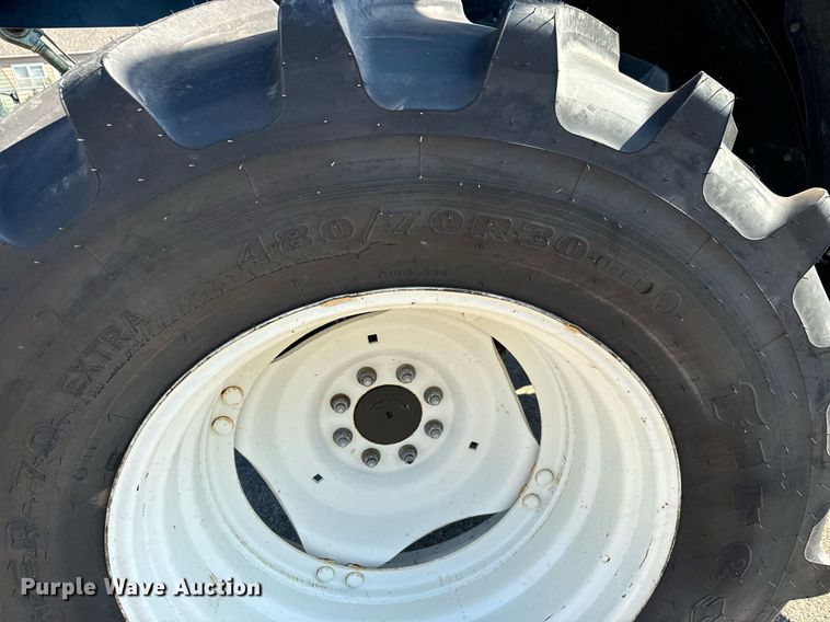 image for item DO1672 2006 New Holland TS-110A tractor