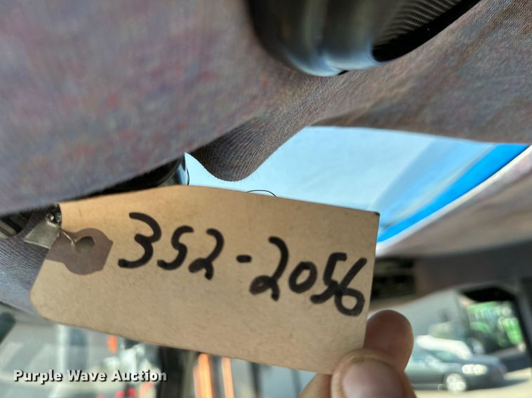 image for item DO1672 2006 New Holland TS-110A tractor