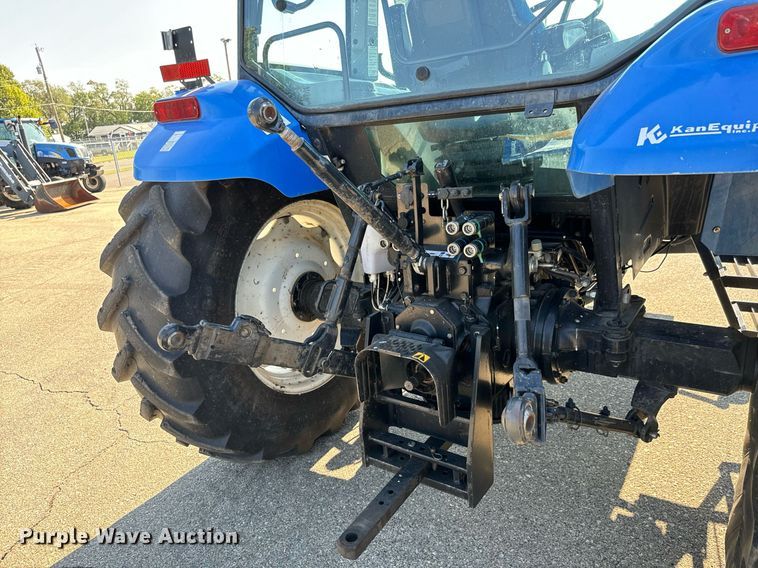 image for item DO1673 2011 New Holland T-5070 MFWD tractor